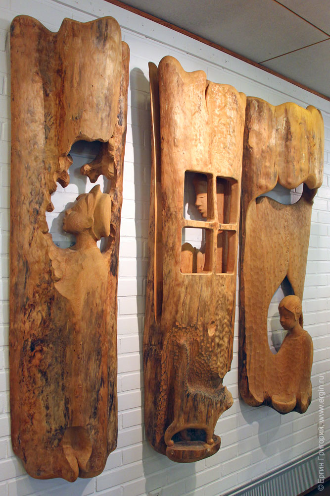 Скульптуры из дерева в музее Лиекса