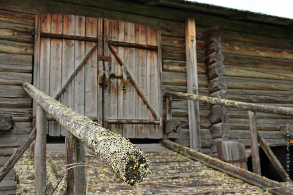 Перила деревянного дома в Лиексе Деревянные дома Pielisen
