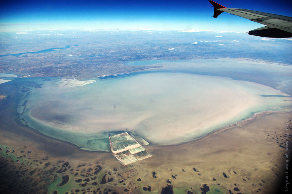 Соленое озеро Tuz Gölü Туз в Турции с самолета