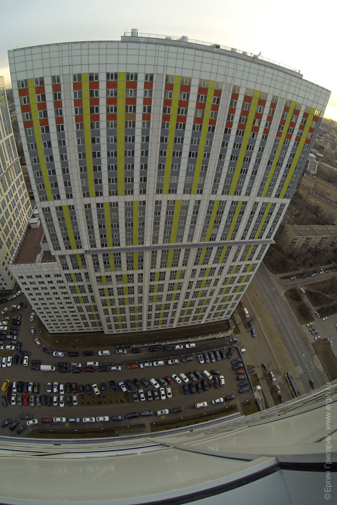 Тридцатиэтажная новостройка в Москве