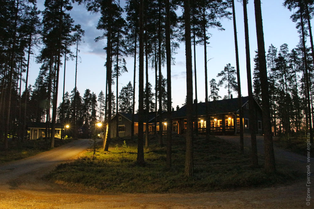 Ночь в кемпинге Нейтикоски, возле Лиексы, в заповеднике Руунаа
