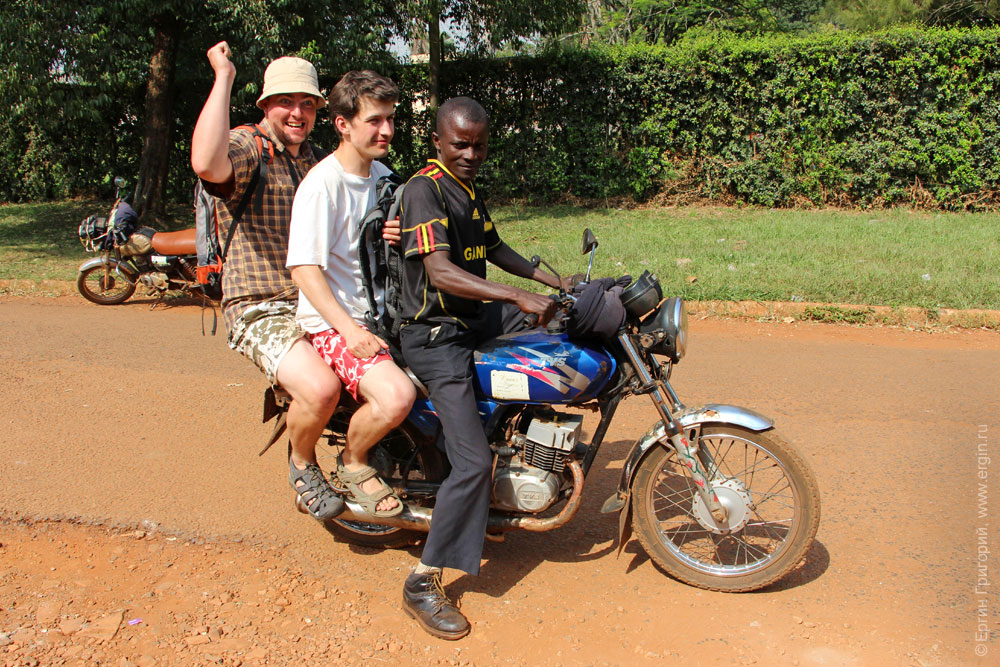 Бода-бода - транспорт в Уганде, мотоцикл