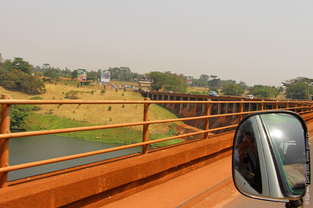 Плотина через Нил Уганда