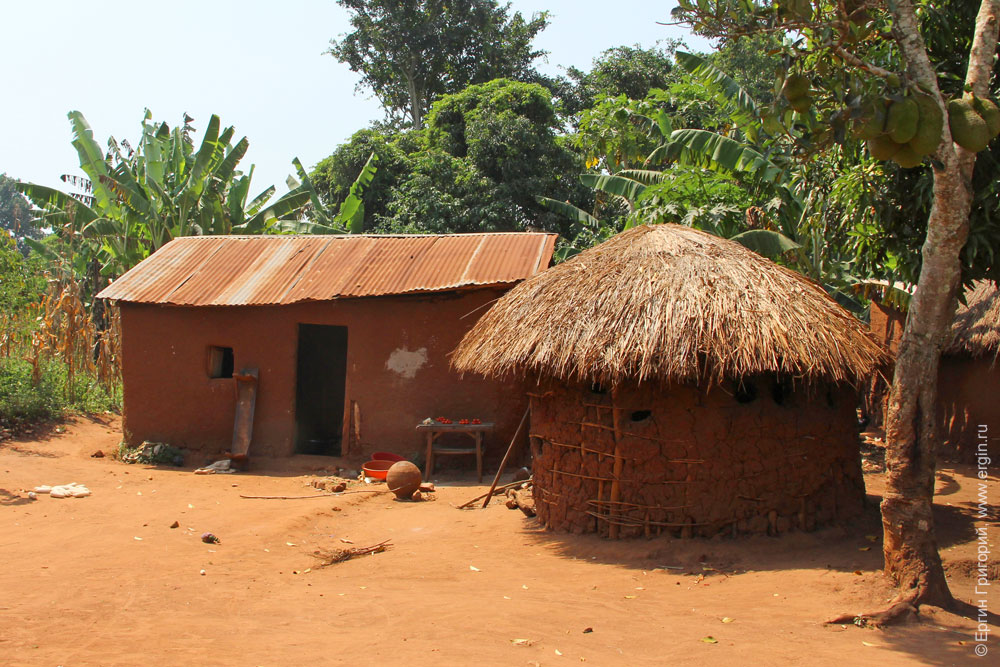Хижины местных жителей Уганды