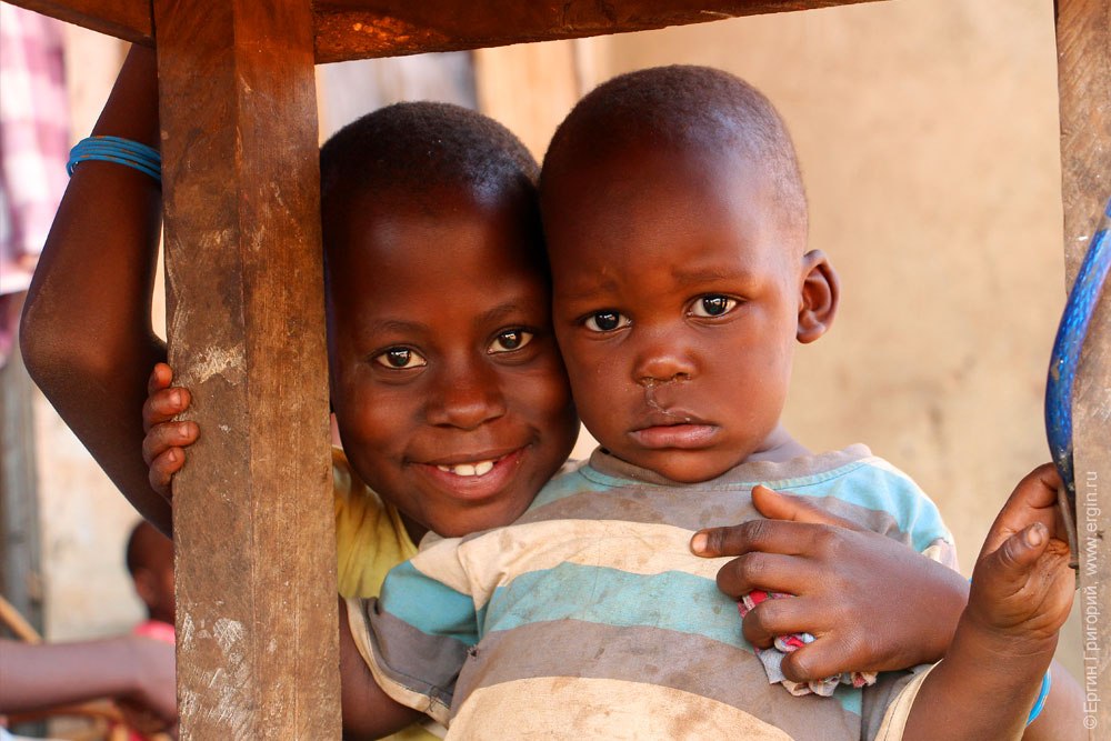 kids-of-Uganda