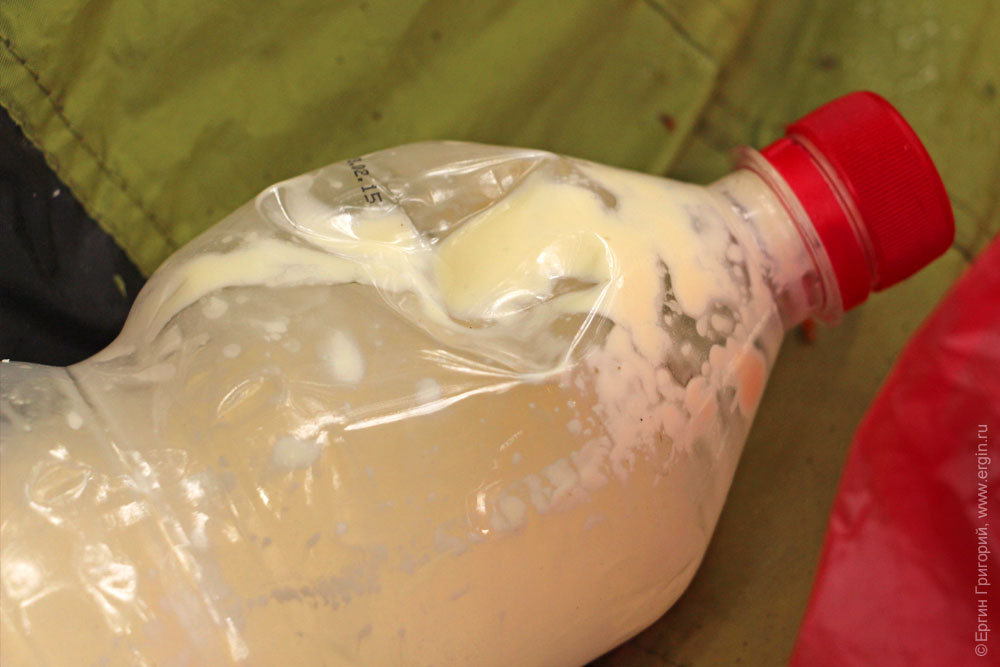 Натуральное алтайское молоко - свернулось в простоквашу