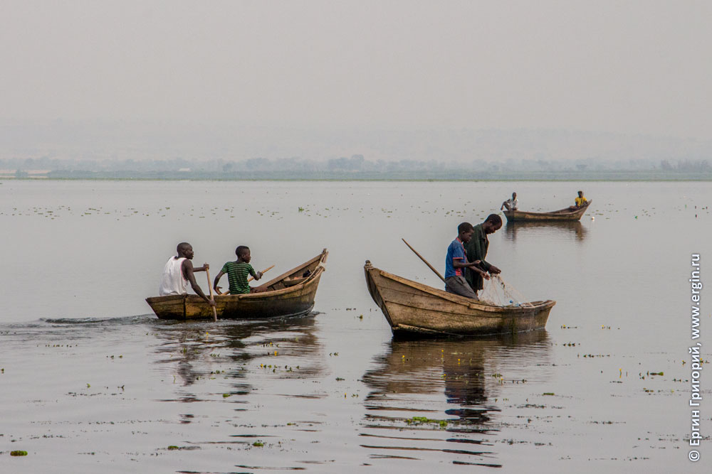 Угандийские рыбаки на Ниле