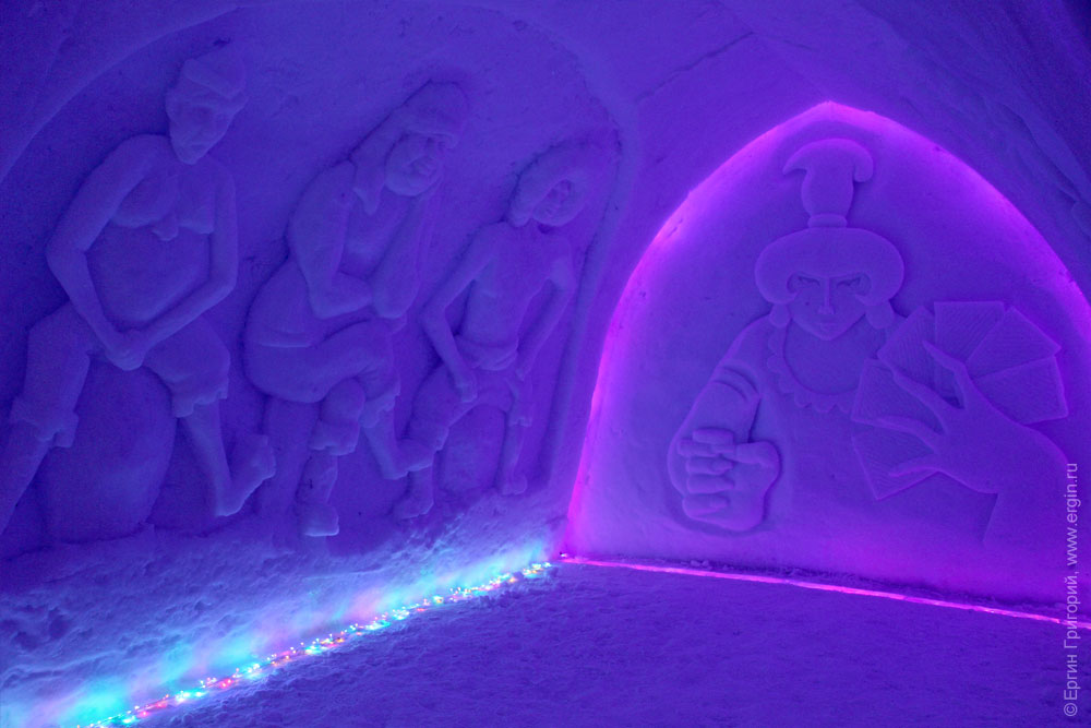 Разбойники и Атаманша скульптуры из снега Хибины