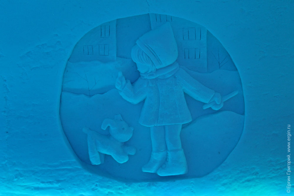 Девочка и варежка мультфильм в снежном исполнении Хибины