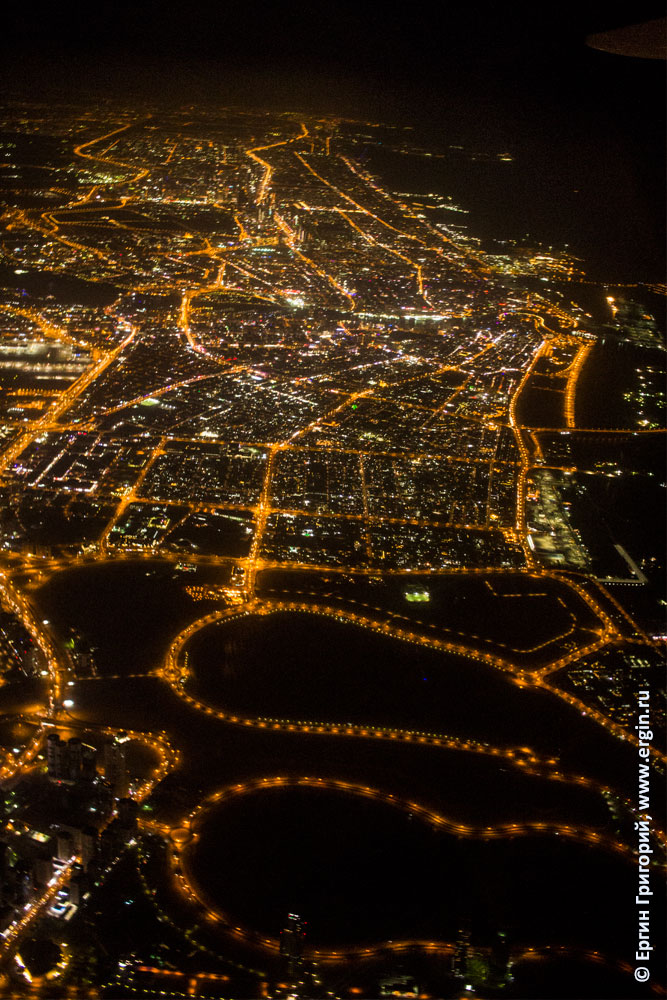 Ночной Дубай вид с самолета