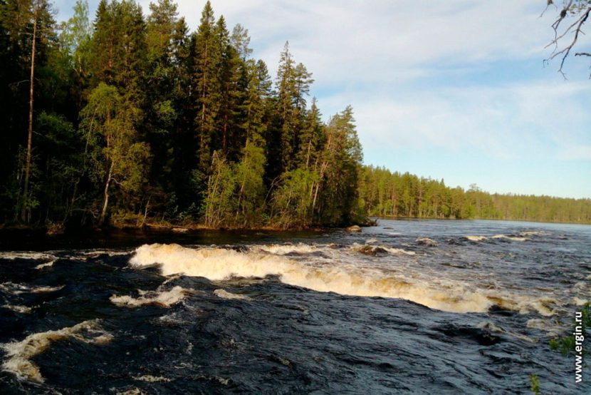 Плейспот Нейтикоски для фристайла на бурной воде на каяке