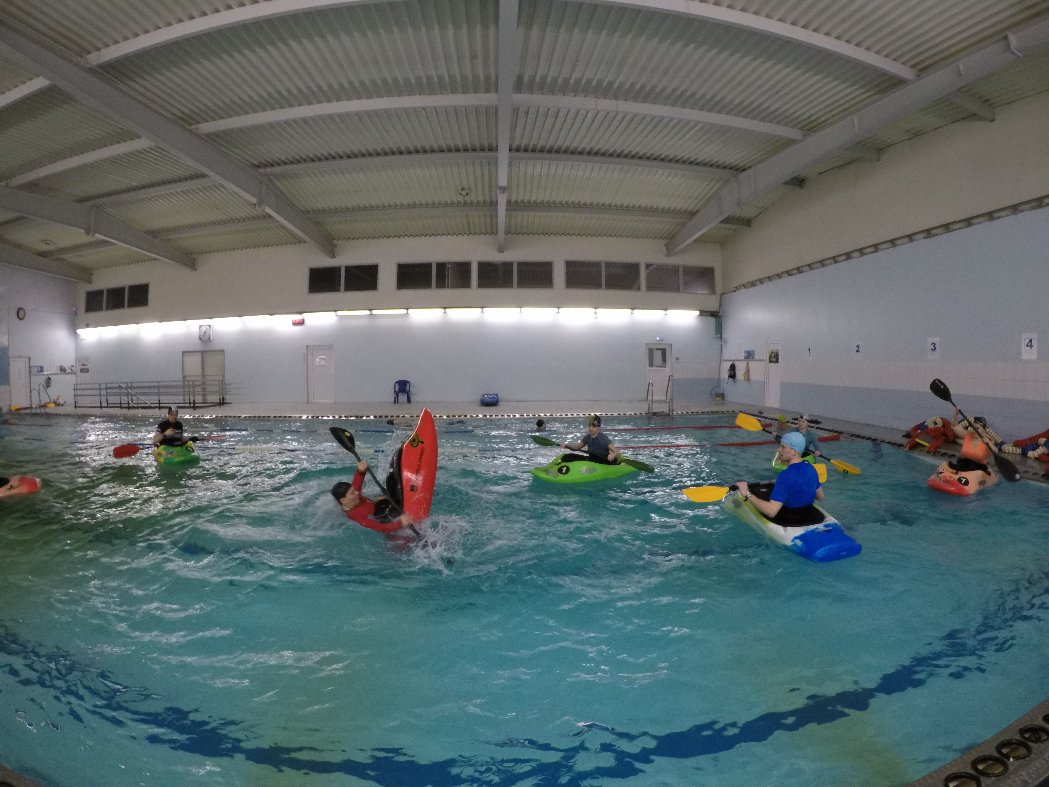 Тест GoPro Hero 5 Black в бассейне на тренировке по каякингу